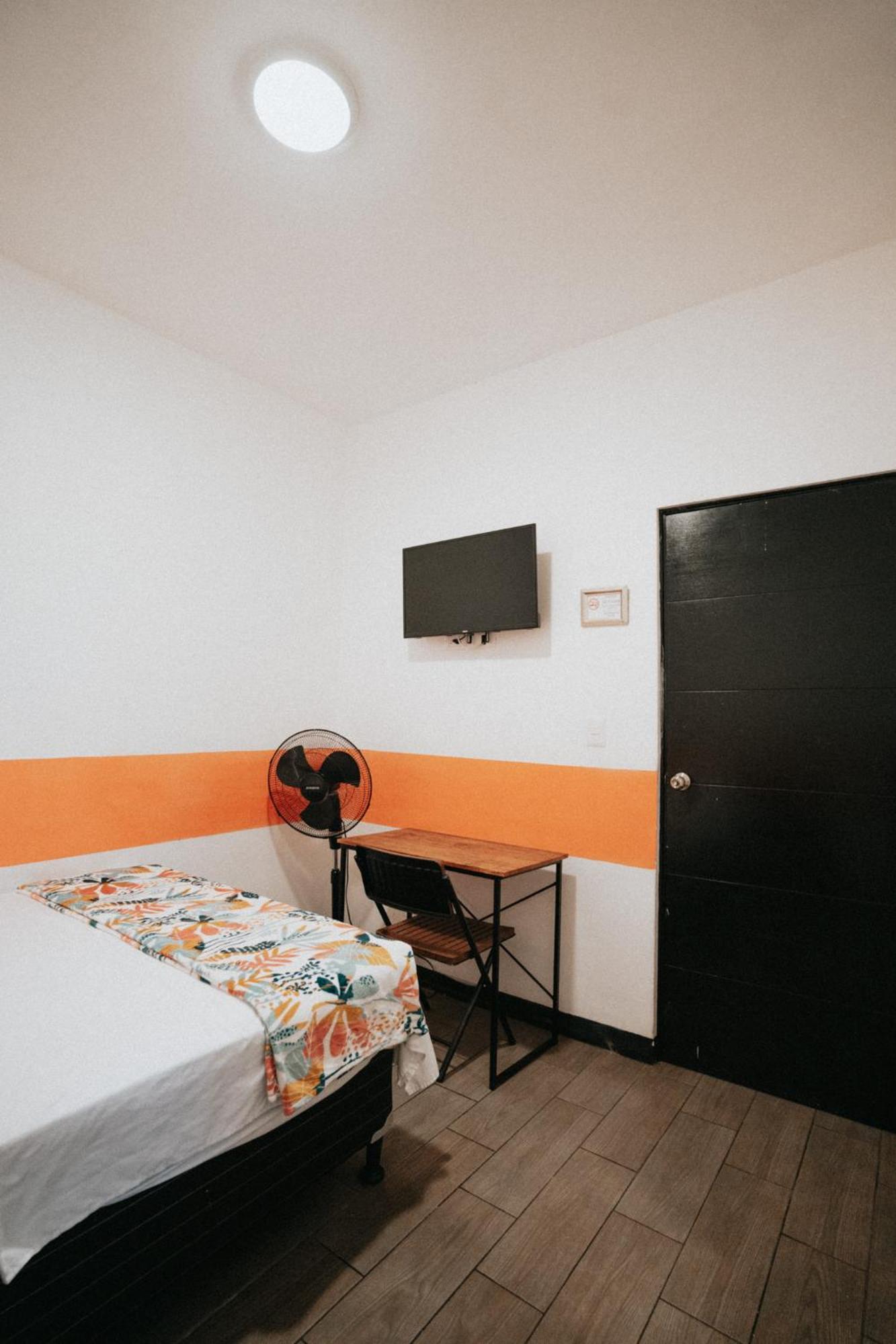 Tequila Sunrise Hostel Guatemala Dış mekan fotoğraf