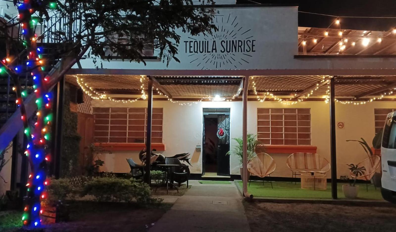 Tequila Sunrise Hostel Guatemala Dış mekan fotoğraf